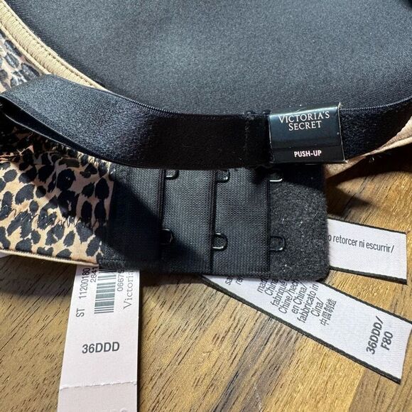NWT Victoria’s Secret seamless smooth animal print padded push-up bra 36DDD - Picture 3 of 5